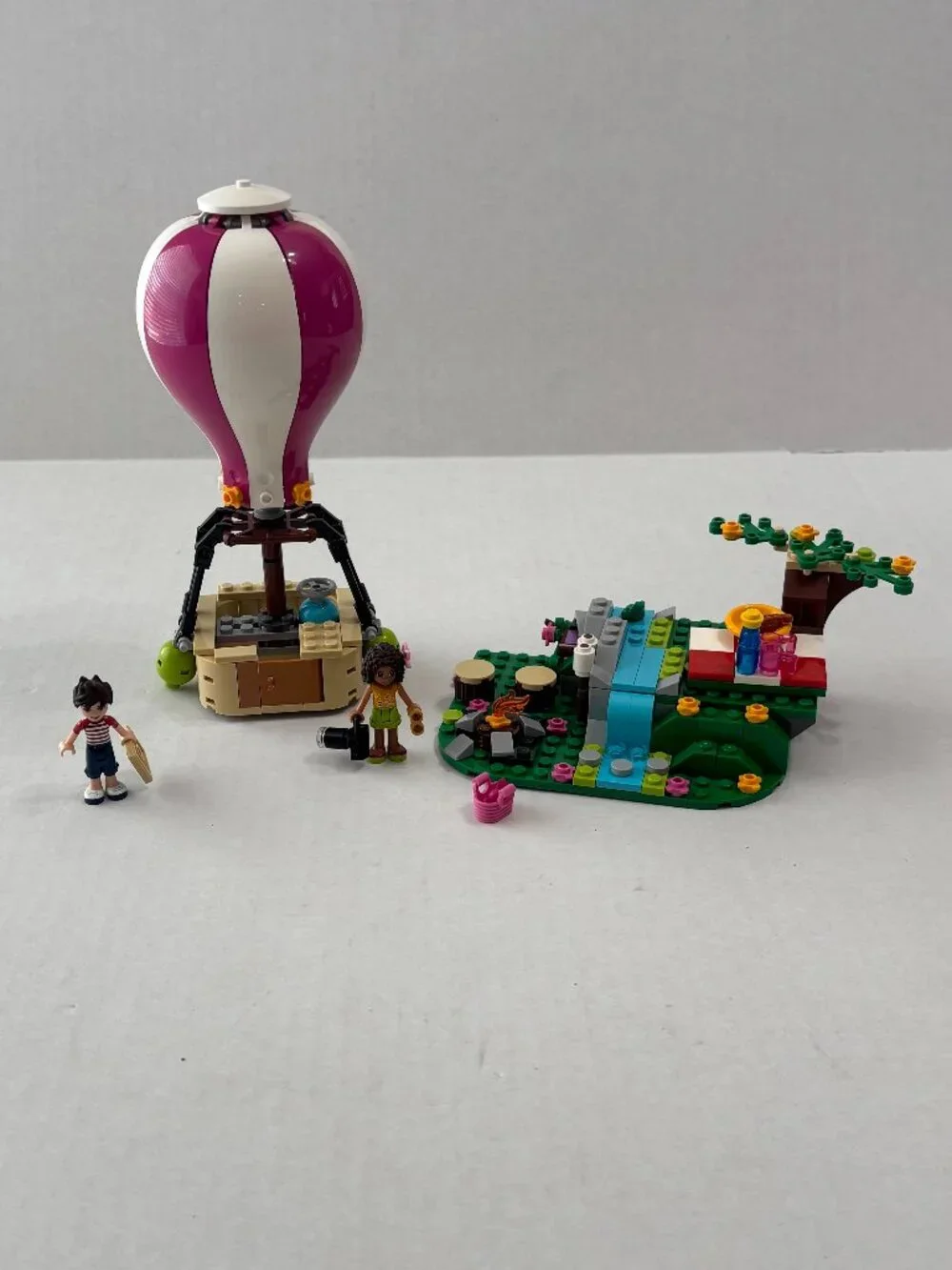 Lego Heartlake Hot Air Balloon #41097 Retired Set - Picture 1 of 4